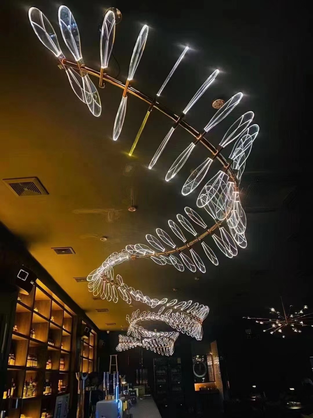 酒吧吧台灯